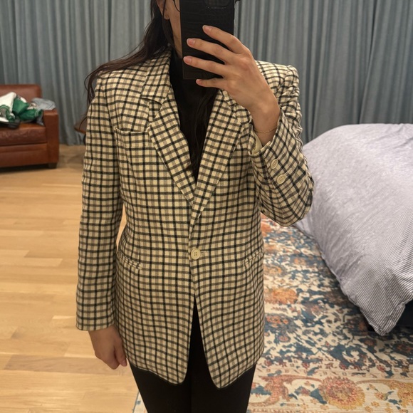 VINTAGE GIANFRANCO FERRE Ivory with Black Checkered Blazer - Picture 4 of 5